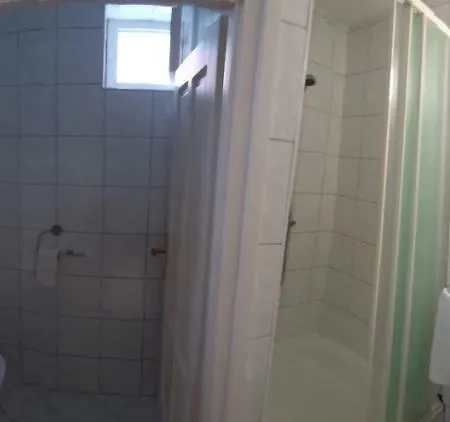 Apartment Feszty-feszek Vendeghaz Tiszafured